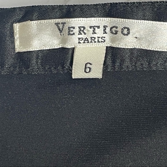 100% Silk Black Floral Embroidered Knee Length Skirt Size 6 Like New - Picture 12 of 17